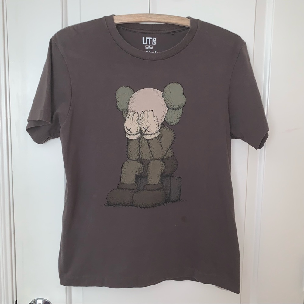 Kaws x Uniqlo Passing Through Tee - Picture 2 of 7